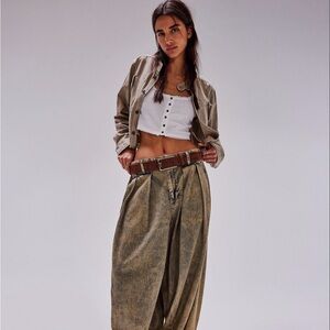 Free People We The Free Ridley pull-on barrel jeans